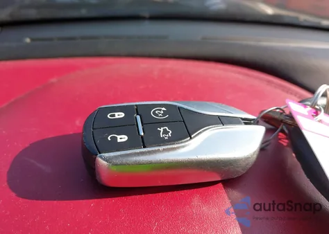 2015 Maserati Ghibli S Q4 z USA, uszkodzony, nr VIN ZAM57RTA4F1138472